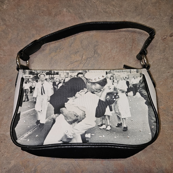 TIME Handbags - 3/$20 💥TIME Purse